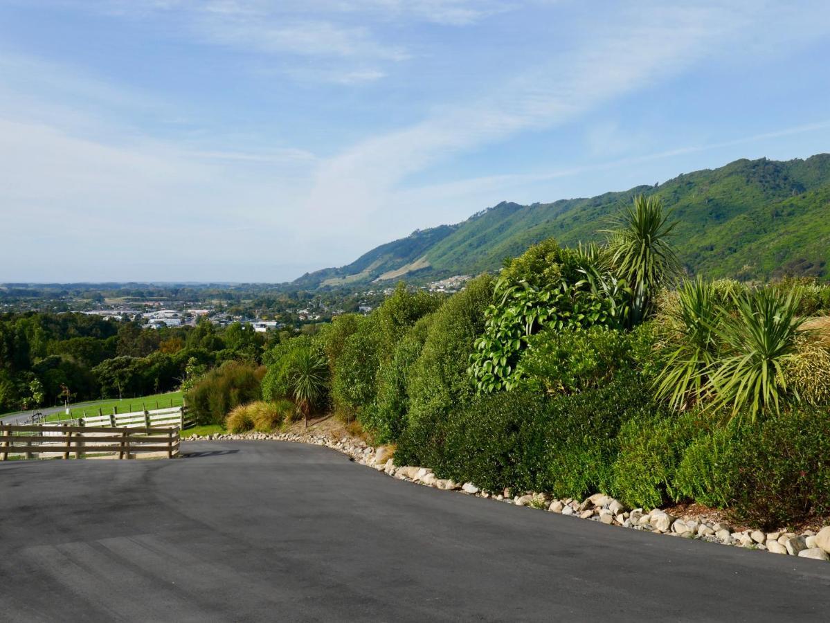 Aston Road Villa Bed & Breakfast Waikanae Buitenkant foto
