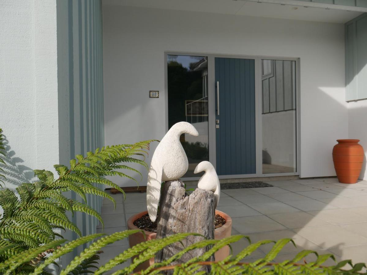 Aston Road Villa Bed & Breakfast Waikanae Buitenkant foto